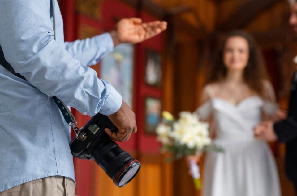 Errores comunes al elegir un fotógrafo de bodas y cómo evitarlos